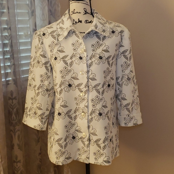 Alfred Dunner White & Black Floral Blazer - Picture 1 of 9